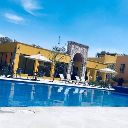 Depa En San Miguel De Allende Zirandaro Con Piscina ภายนอก รูปภาพ